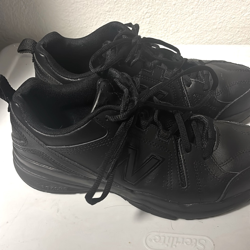 Like New - New Balance Black Sneakers